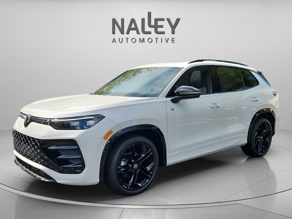 New 2025 Volkswagen Tiguan 2.0T SE R-Line Black SUV