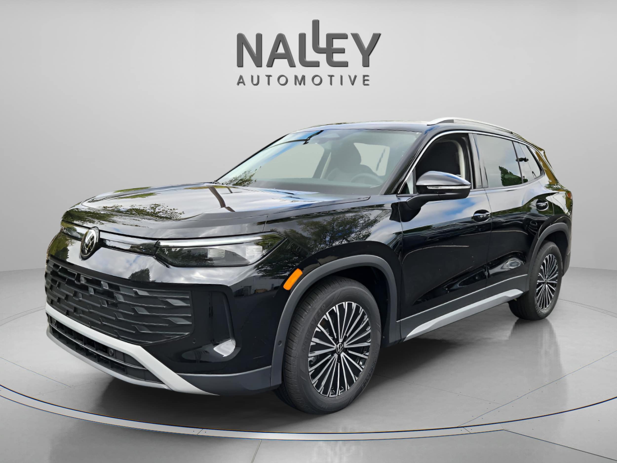 2025 Volkswagen Tiguan S's photo