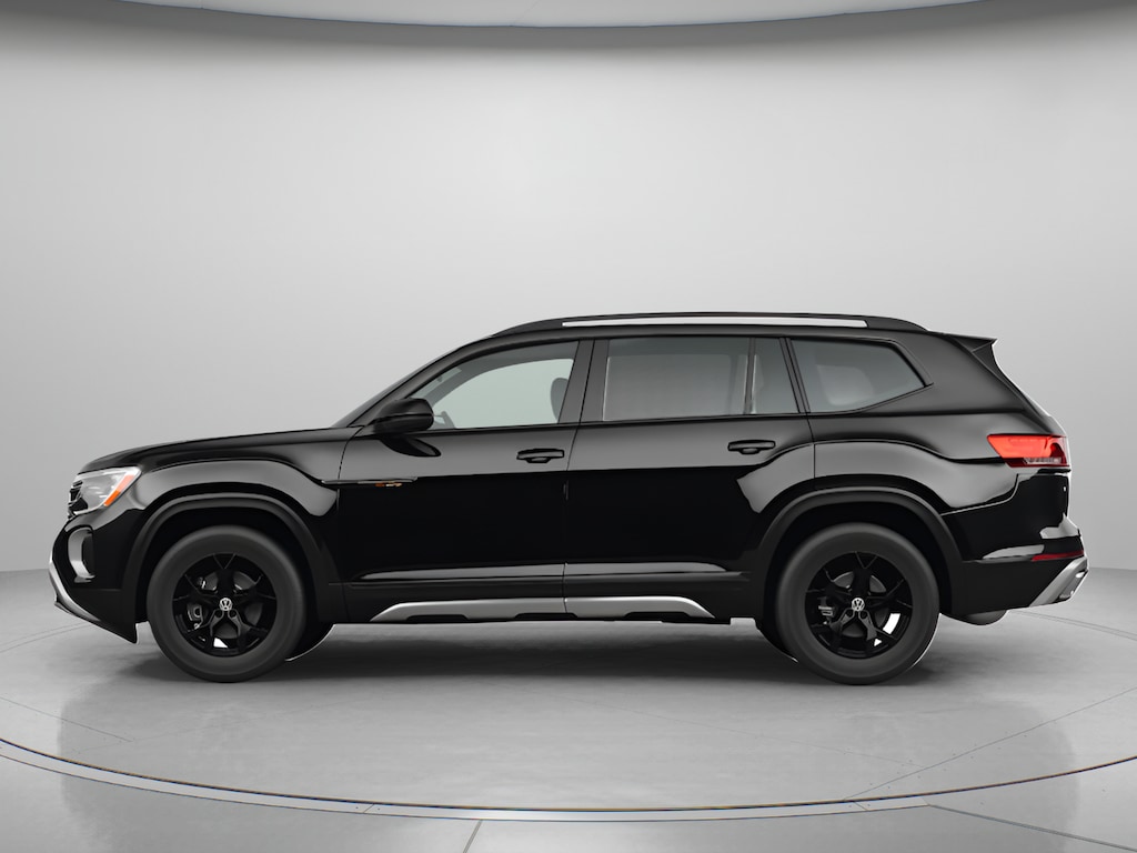 Certified 2025 Volkswagen Atlas 2.0T SE w/Technology SUV