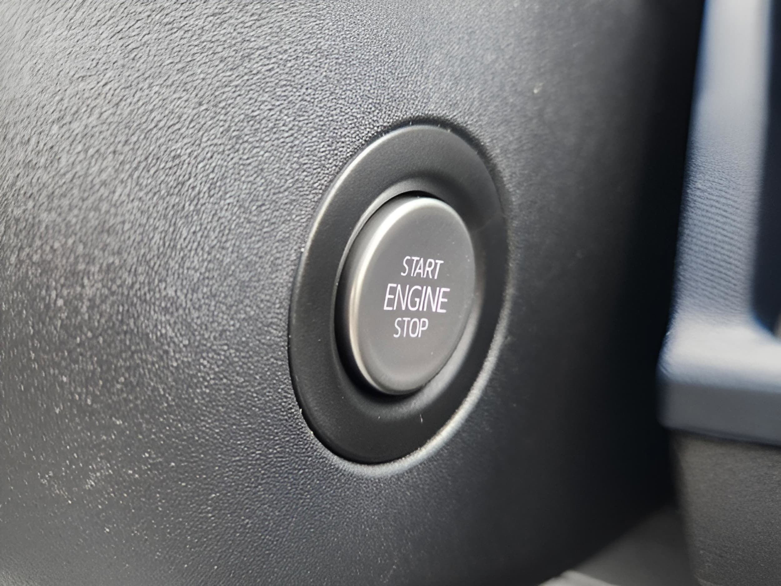 2025 Volkswagen ID. Buzz PRO S - Photo 21