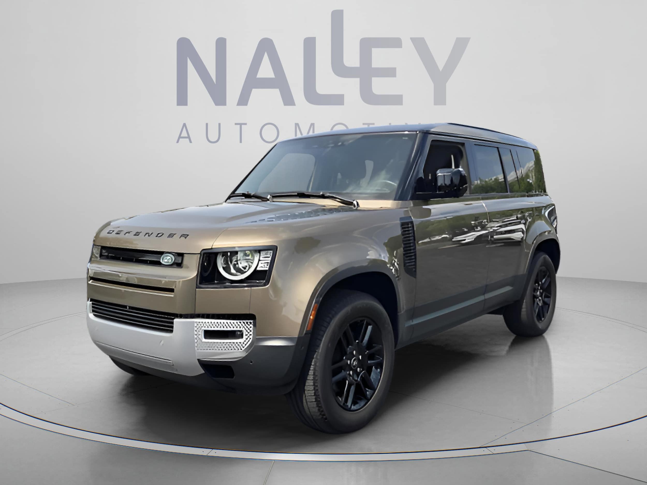 2023 Land Rover Defender S's photo
