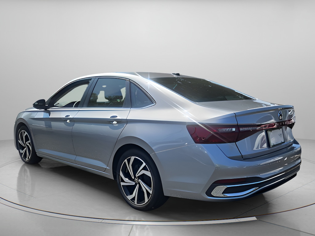 Used 2025 Volkswagen Jetta SEL Sedan