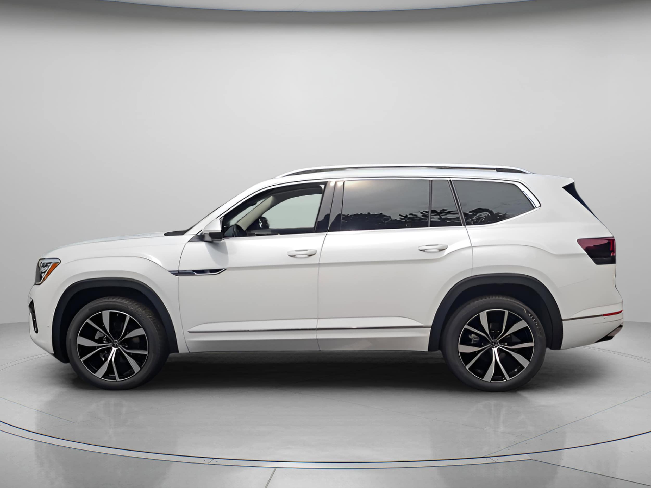 2026 Volkswagen Atlas SEL Premium R-Line - Photo 2