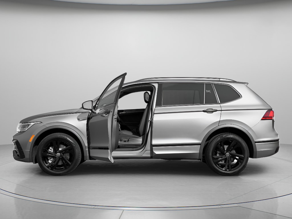 Used 2023 Volkswagen Tiguan SE R-Line Black SUV