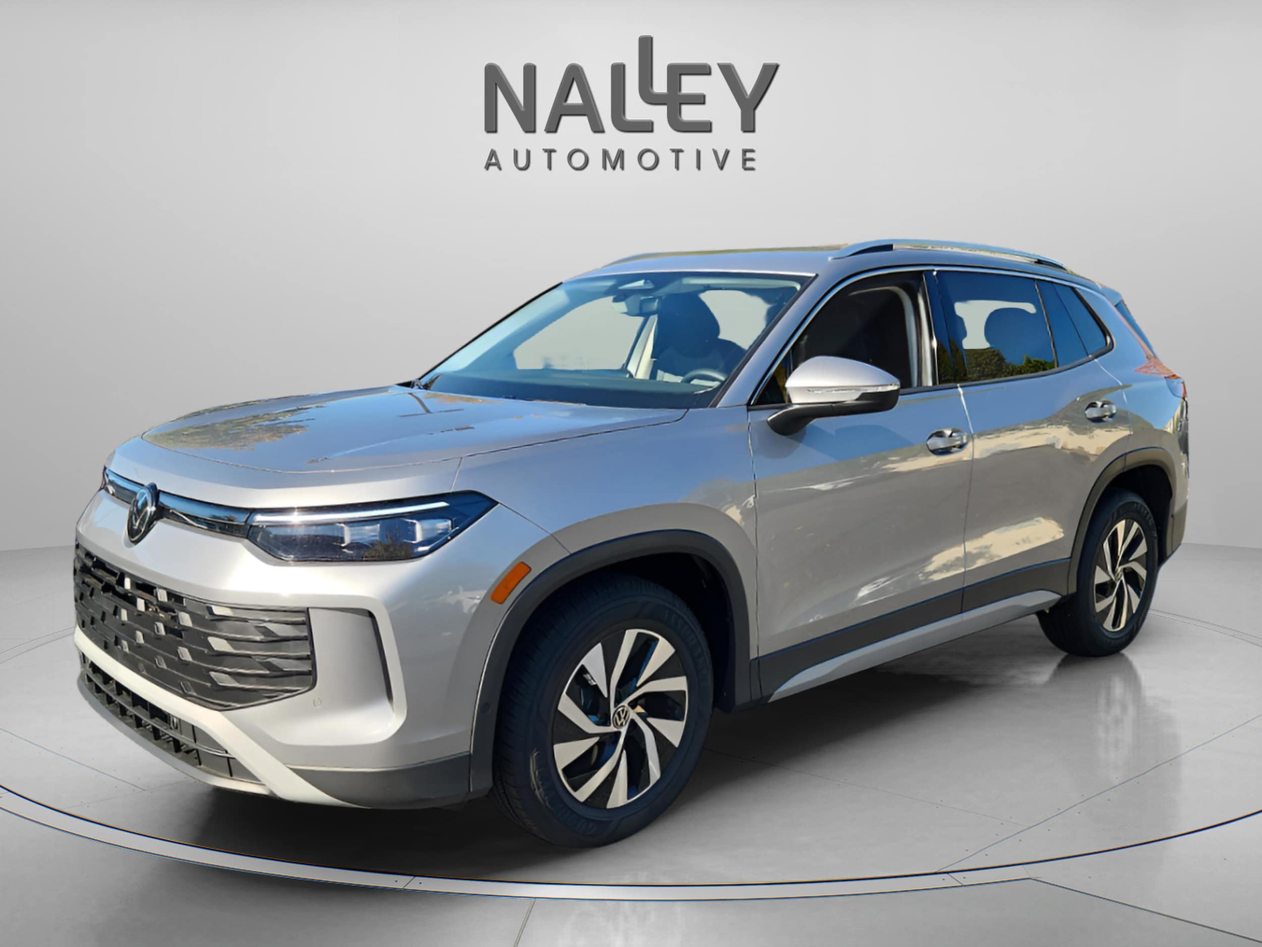 2025 Volkswagen Tiguan S's photo