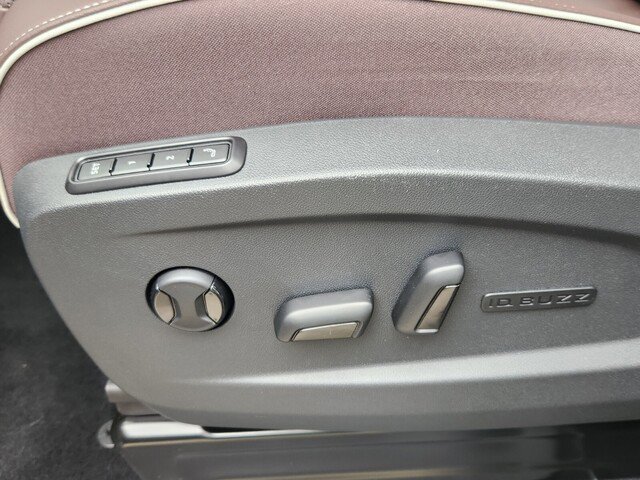 2025 Volkswagen ID. Buzz Pro S - Photo 12