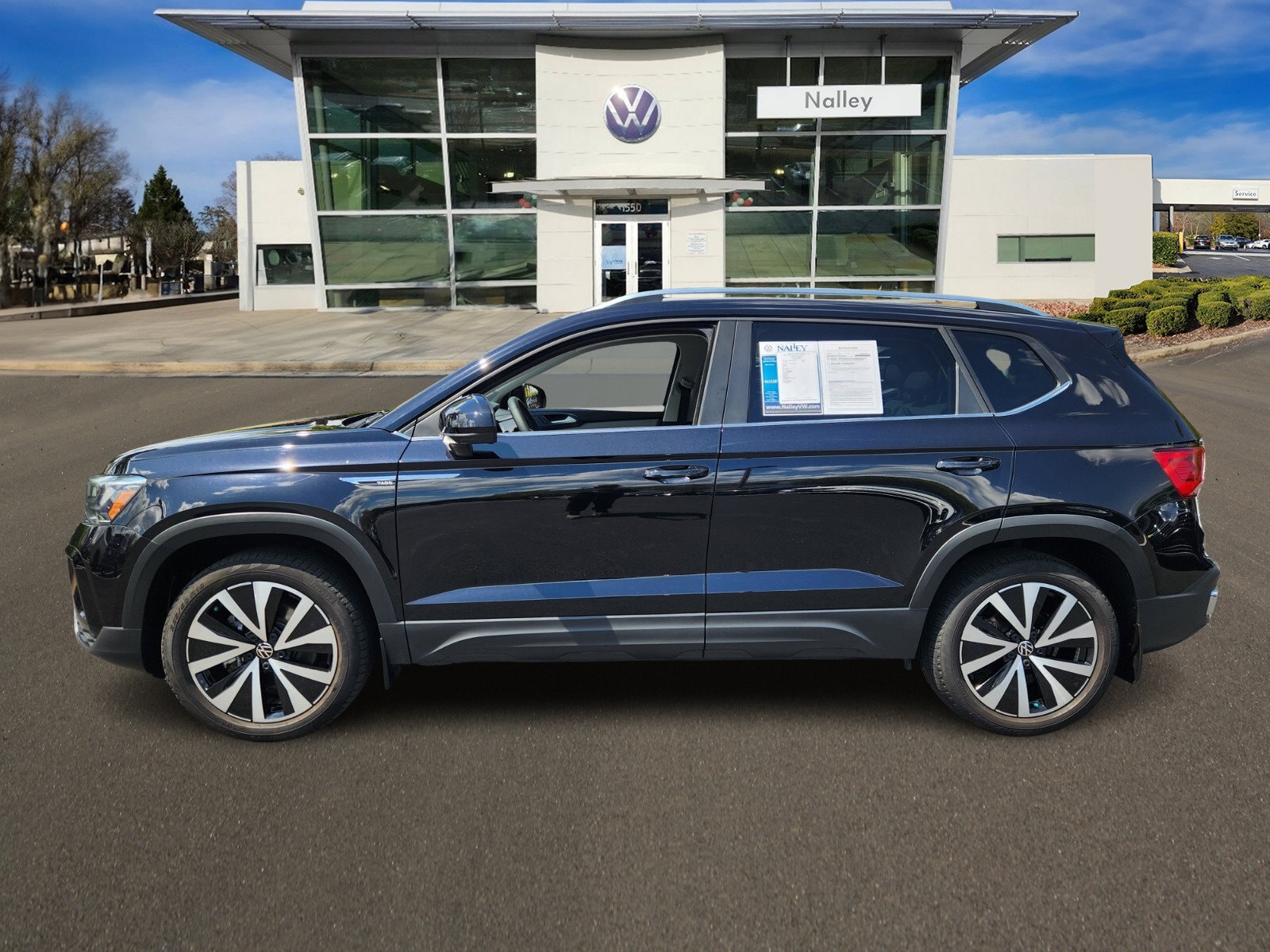 Used 2022 Volkswagen Taos SE with VIN 3VVPX7B23NM093698 for sale in Alpharetta, GA