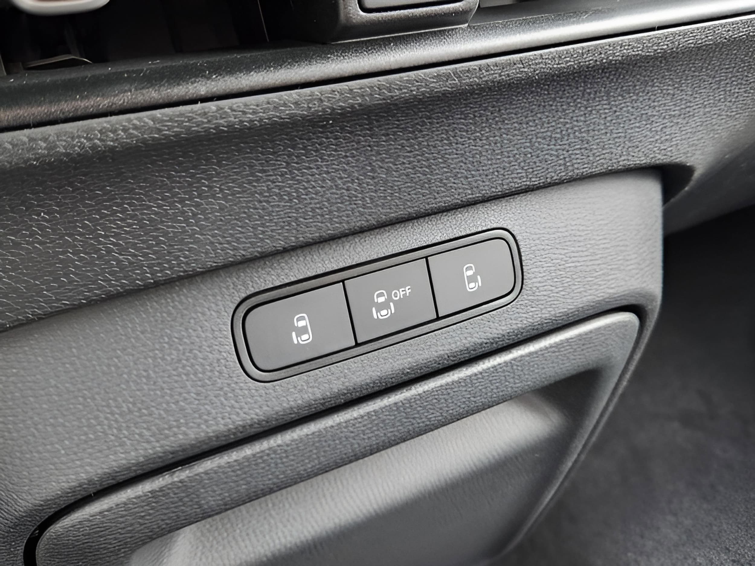 2025 Volkswagen ID. Buzz PRO S - Photo 19