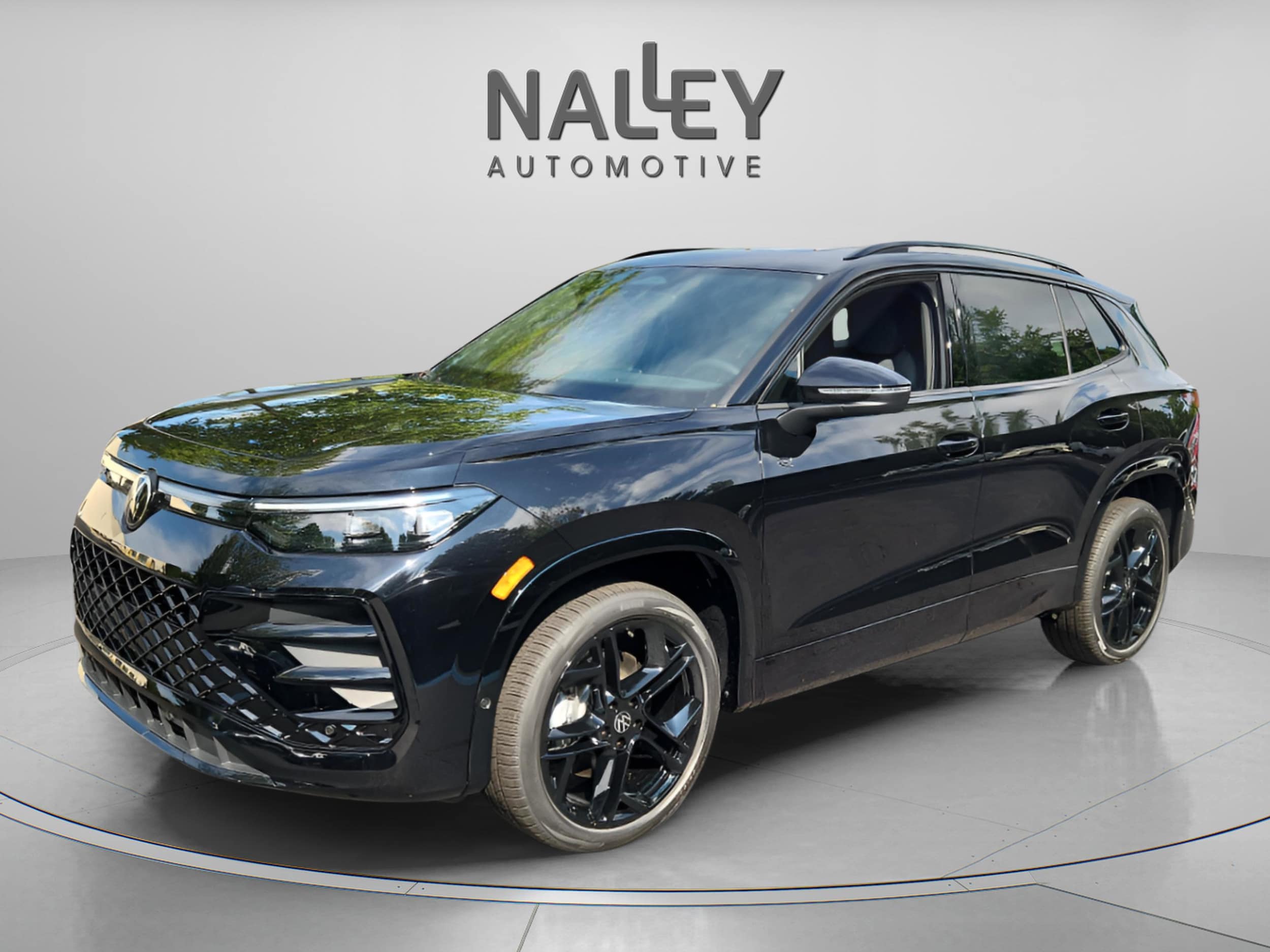 2025 Volkswagen Tiguan SE R-LINE BLACK's photo