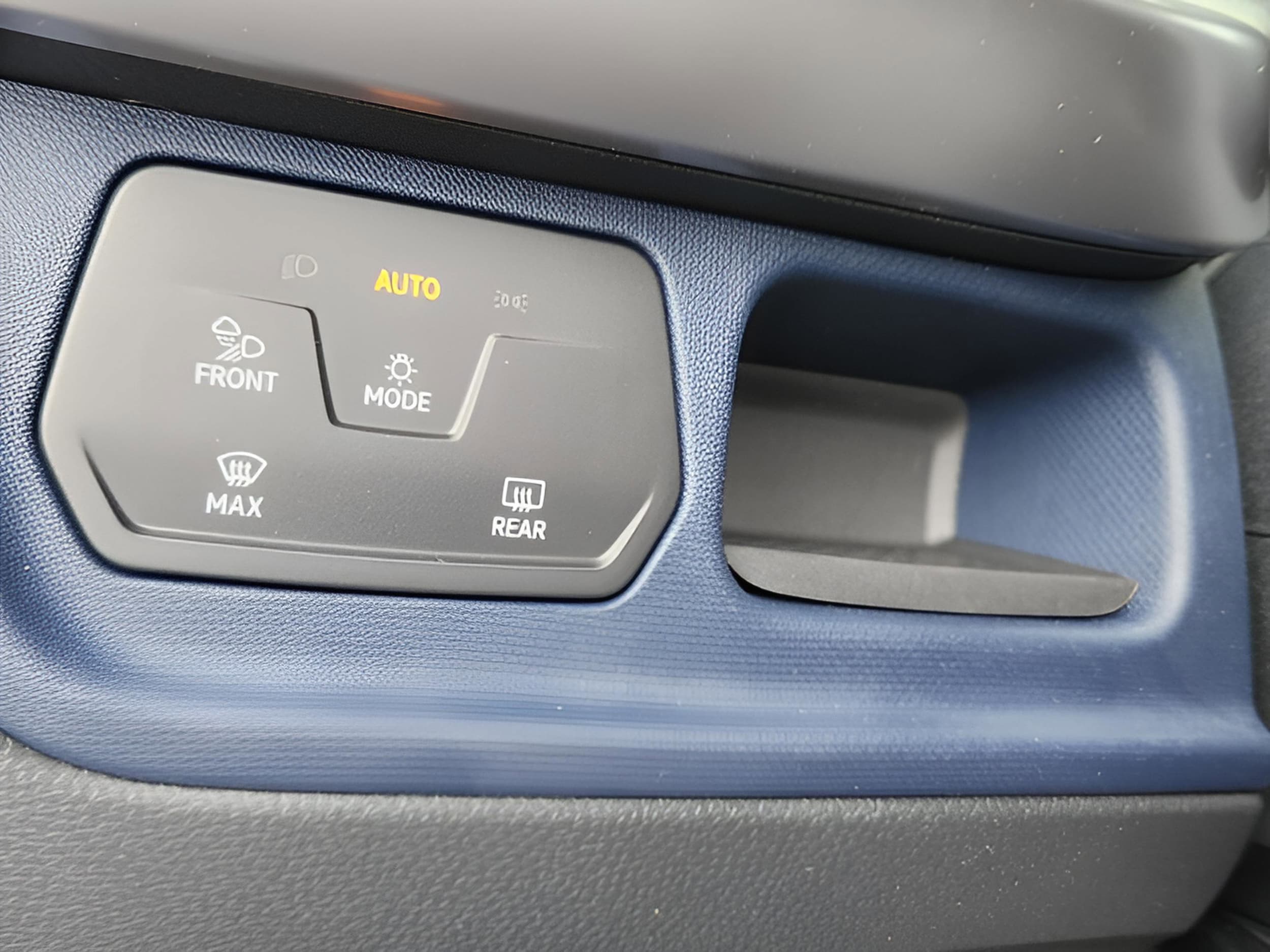 2025 Volkswagen ID. Buzz PRO S - Photo 16