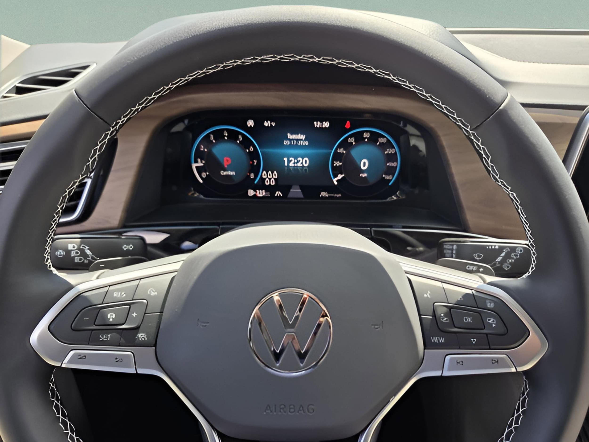 2026 Volkswagen Atlas SE w/Tech - Photo 17