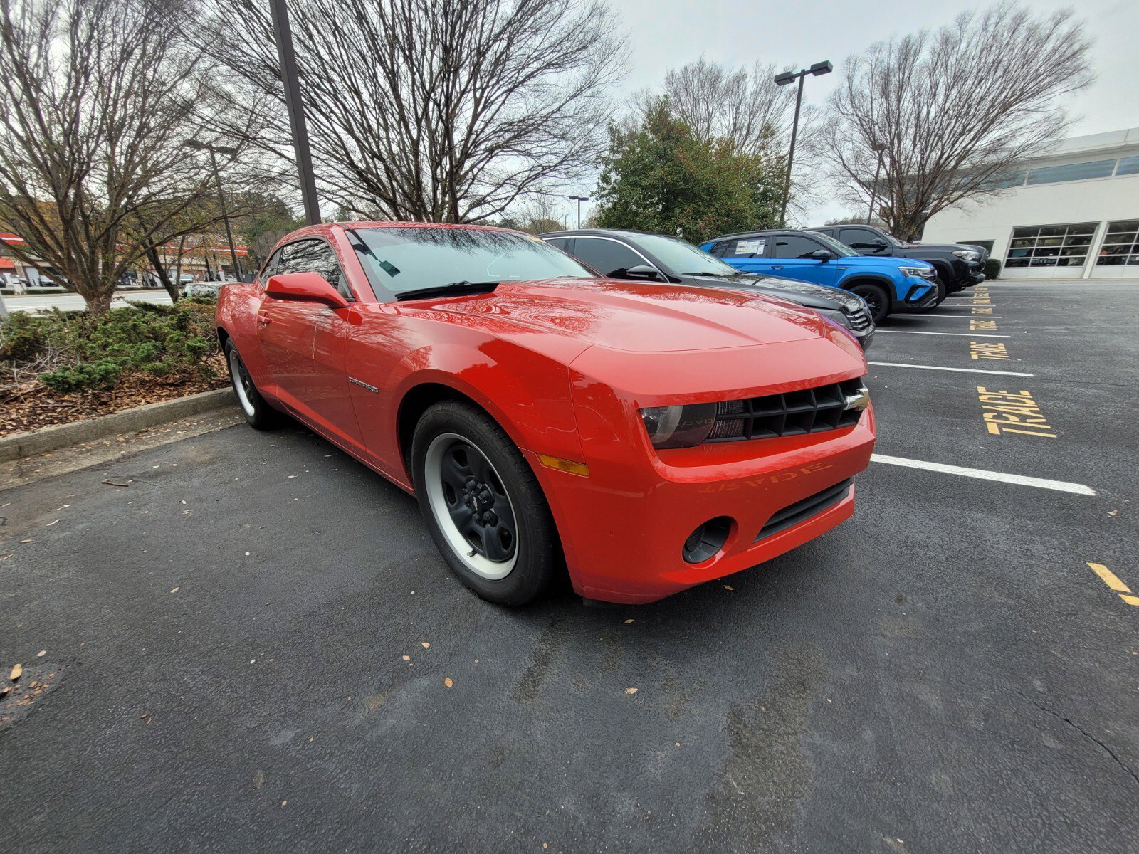 2011 Chevrolet Camaro Coupe photo 2