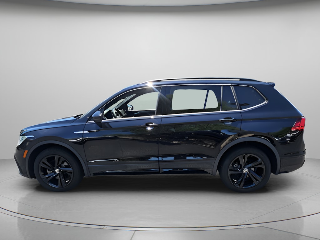 Certified 2024 Volkswagen Tiguan SE R-Line Black SUV