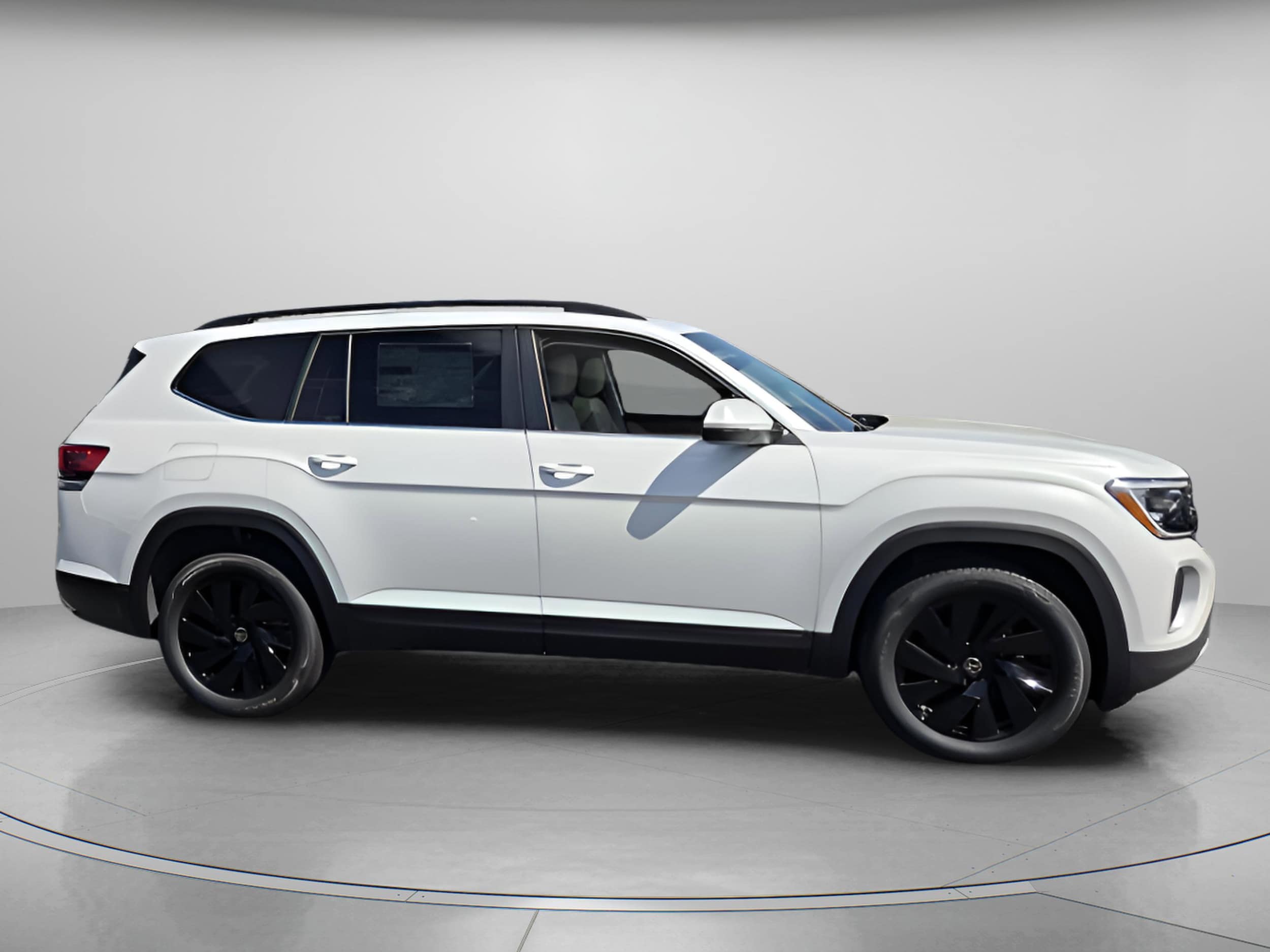 2026 Volkswagen Atlas SE w/Tech - Photo 6