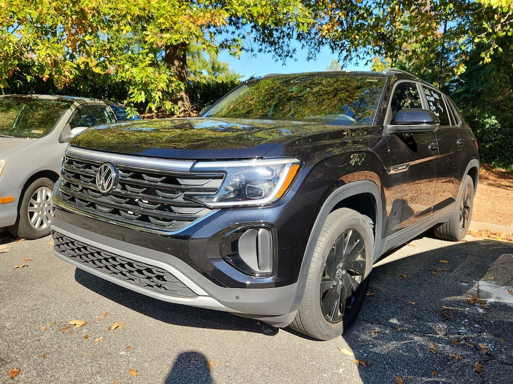 Certified 2024 Volkswagen Atlas Cross Sport 2.0T SE w/Technology SUV