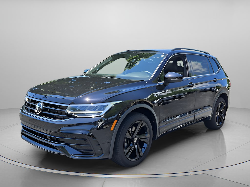 Certified 2024 Volkswagen Tiguan SE R-Line Black SUV