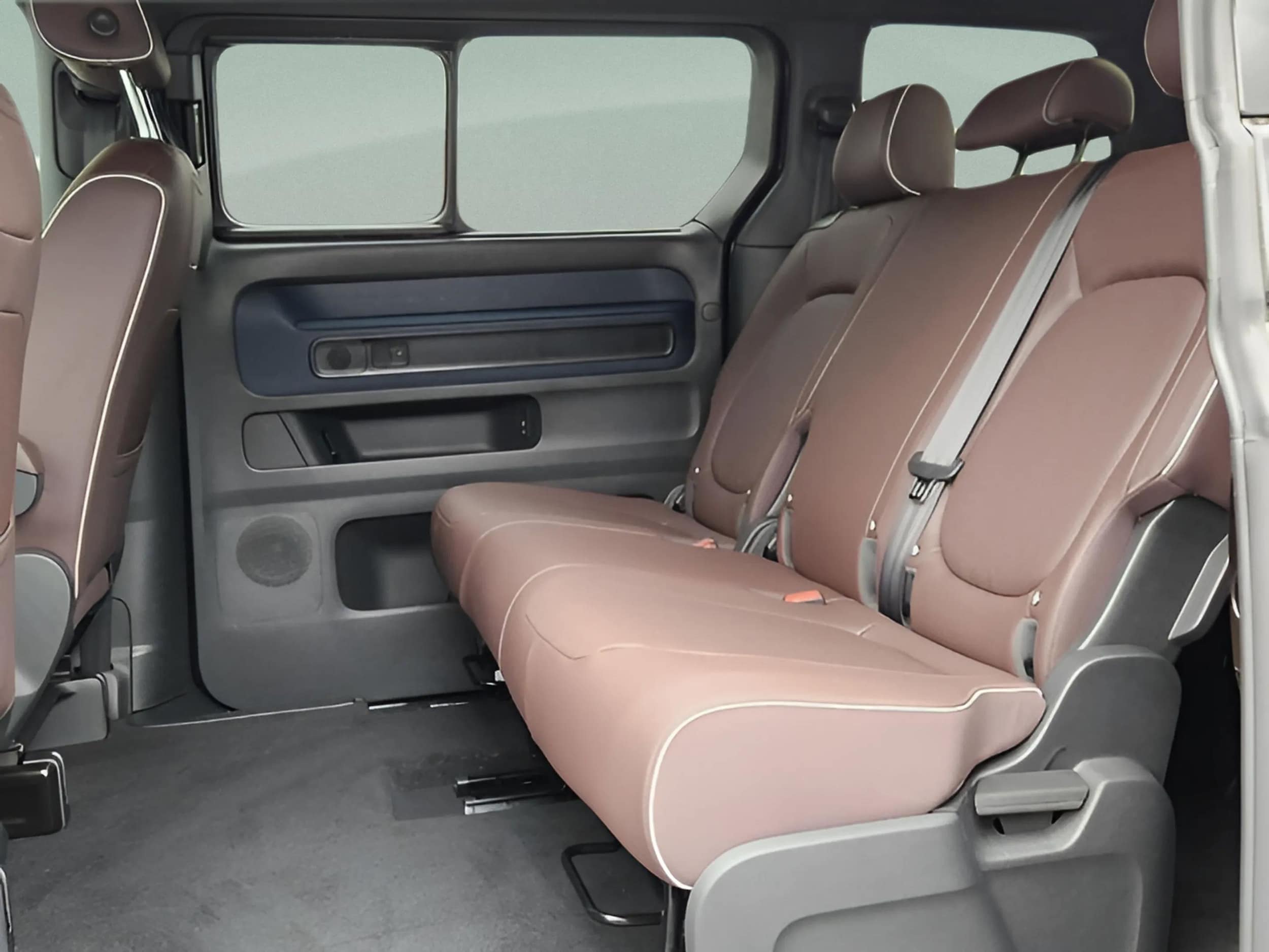 2025 Volkswagen ID. Buzz PRO S - Photo 12