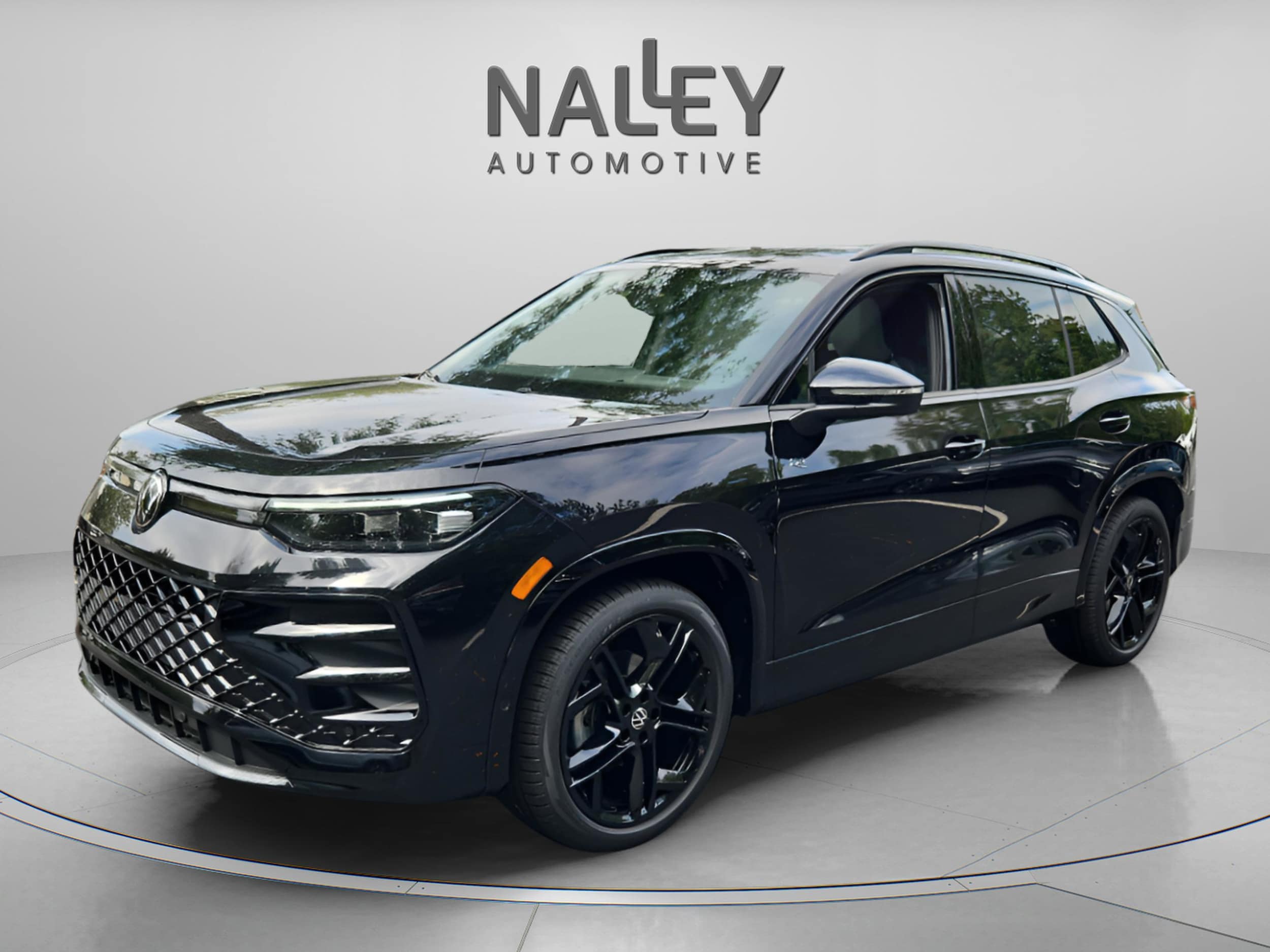 2025 Volkswagen Tiguan SE R-LINE BLACK's photo