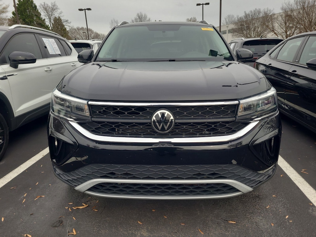 Used 2022 Volkswagen Taos SE SUV