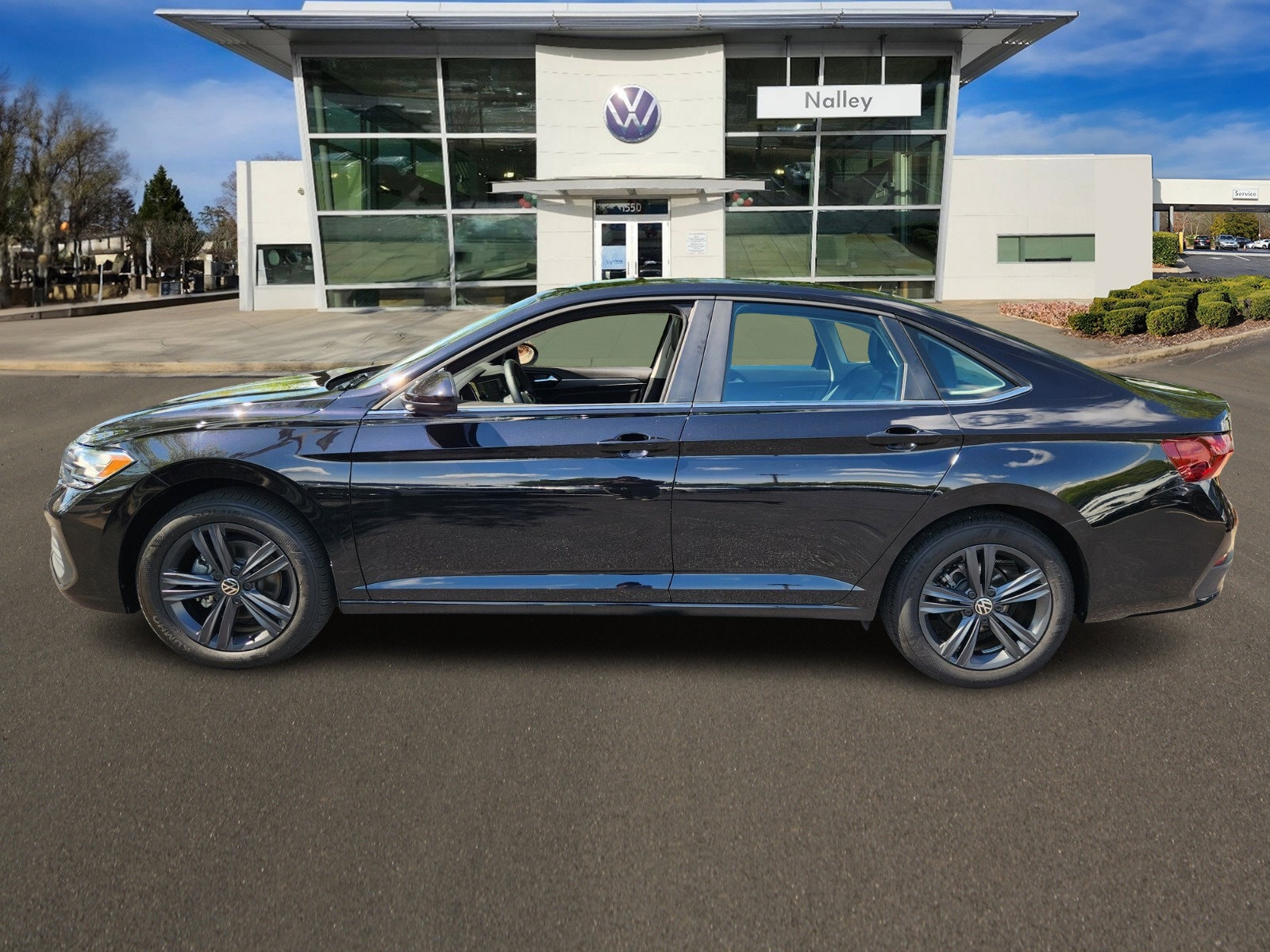 Certified 2024 Volkswagen Jetta SE with VIN 3VW7M7BU5RM090829 for sale in Alpharetta, GA