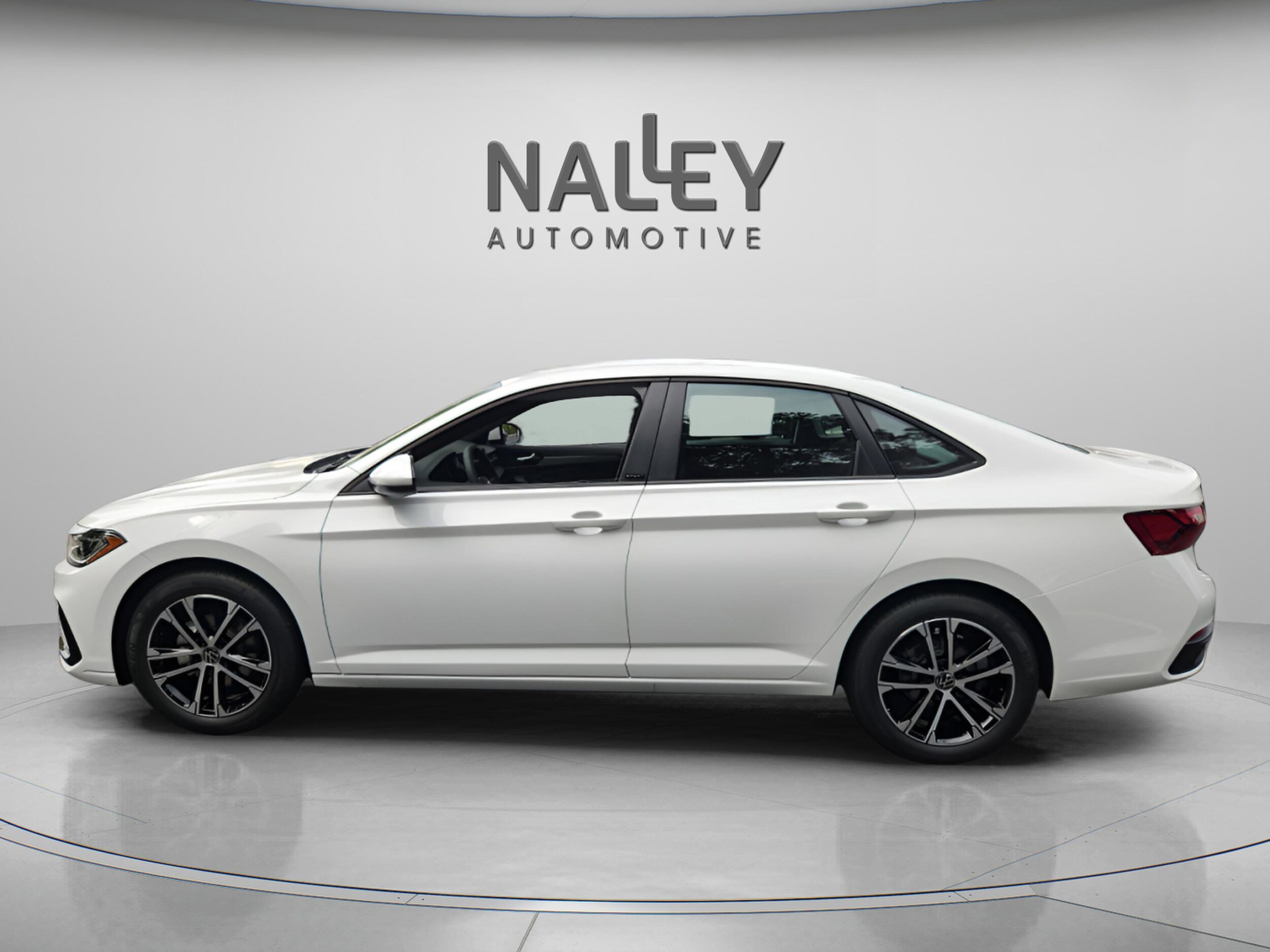2026 Volkswagen Jetta Sport photo 2