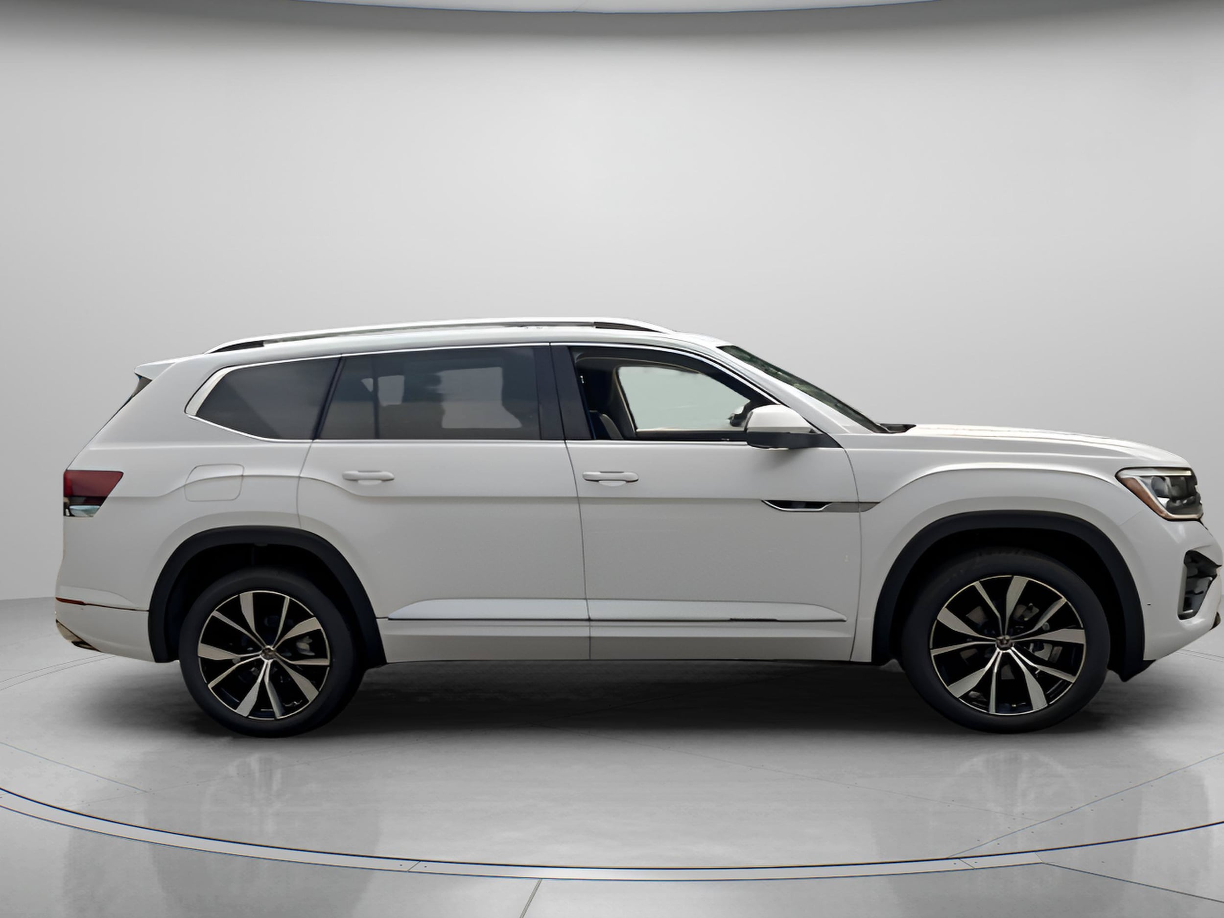 2026 Volkswagen Atlas SEL Premium R-Line - Photo 6
