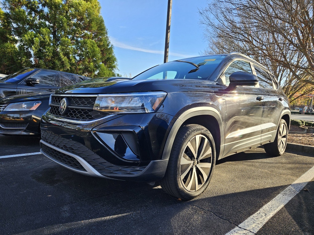 Used 2023 Volkswagen Taos SE SUV