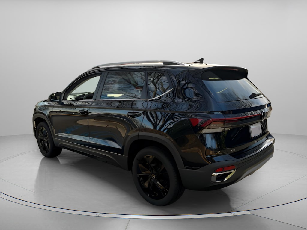 New 2026 Volkswagen Taos 1.5T SE SUV