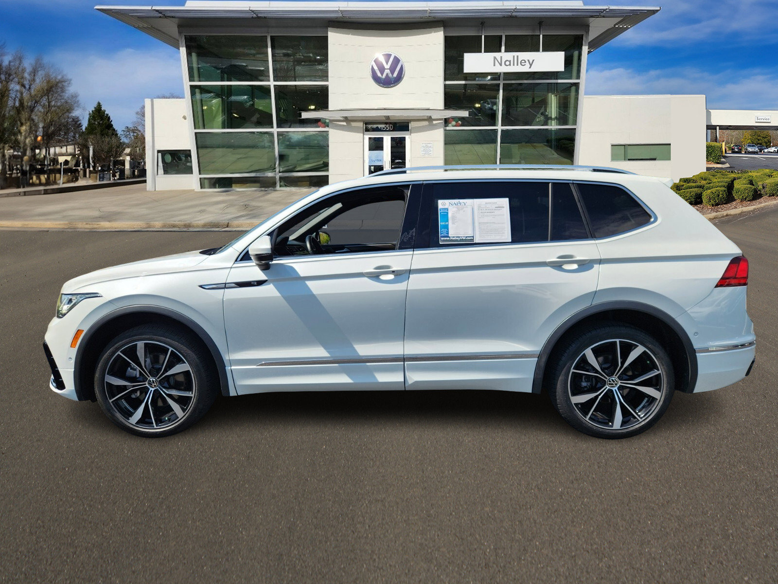 Certified 2023 Volkswagen Tiguan SEL R-LINE with VIN 3VV4B7AX1PM033548 for sale in Alpharetta, GA