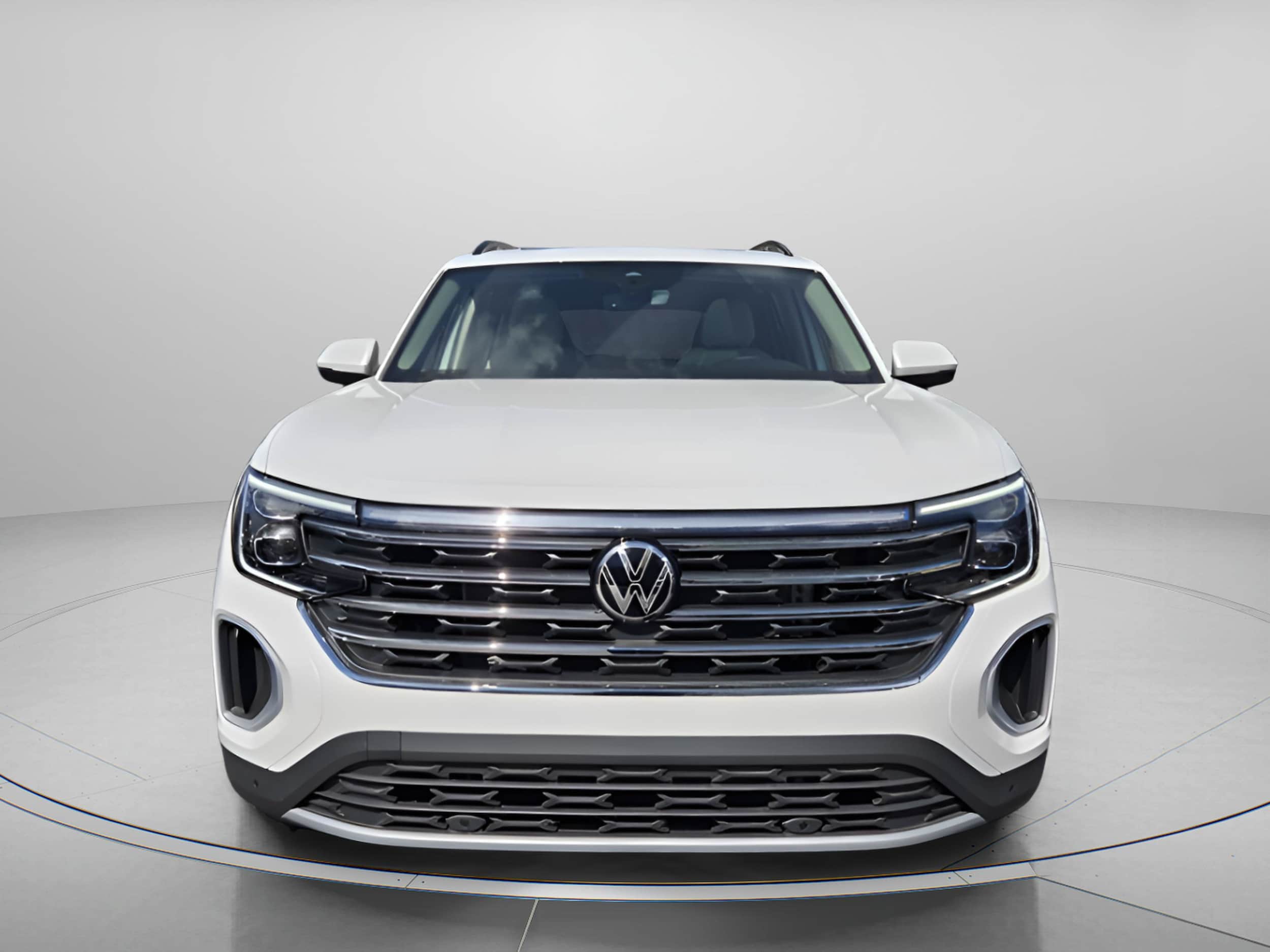 2026 Volkswagen Atlas SE w/Tech - Photo 8