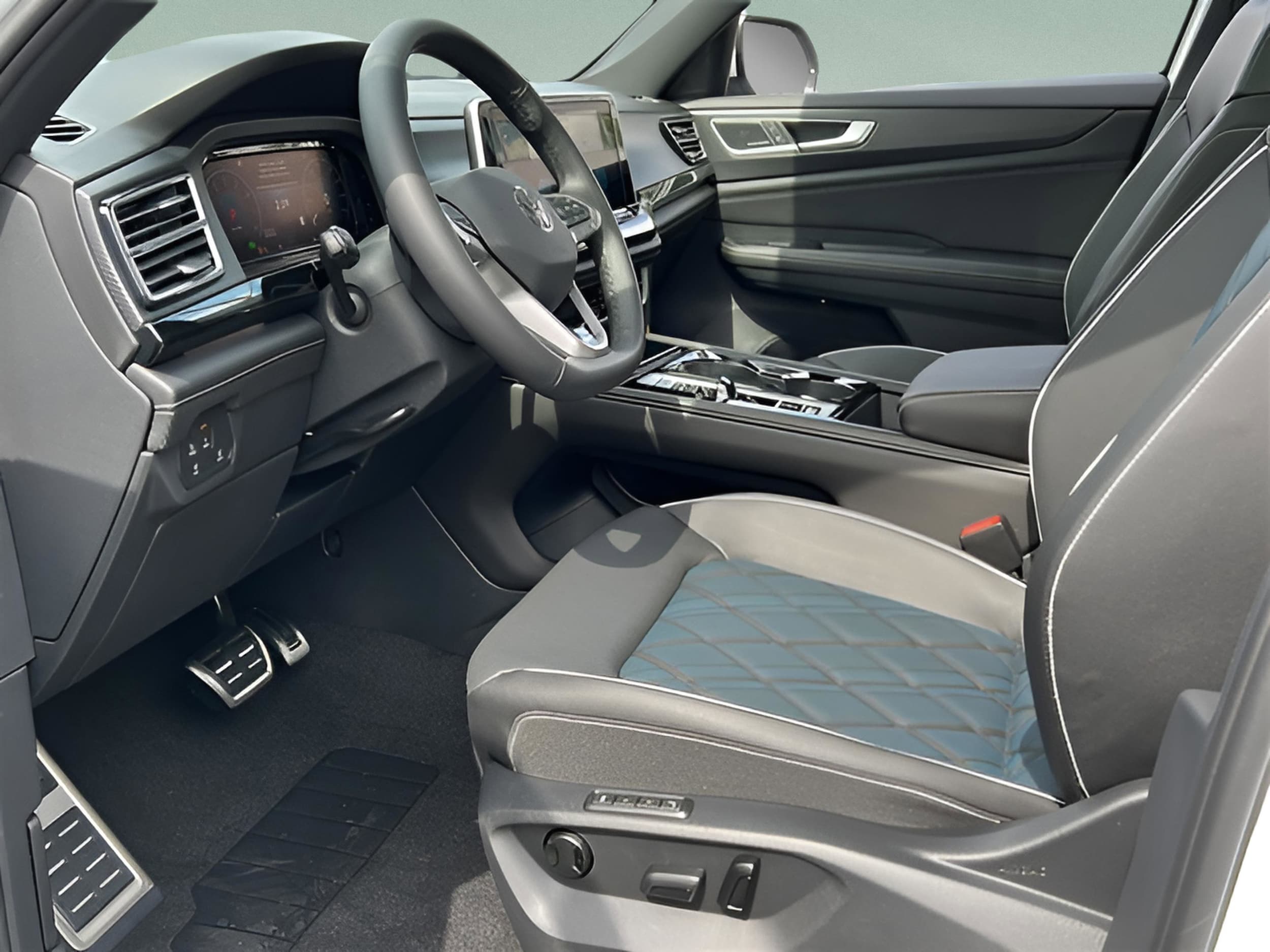 2026 Volkswagen Atlas Cross Sport SEL Premium R-LINE - Photo 11