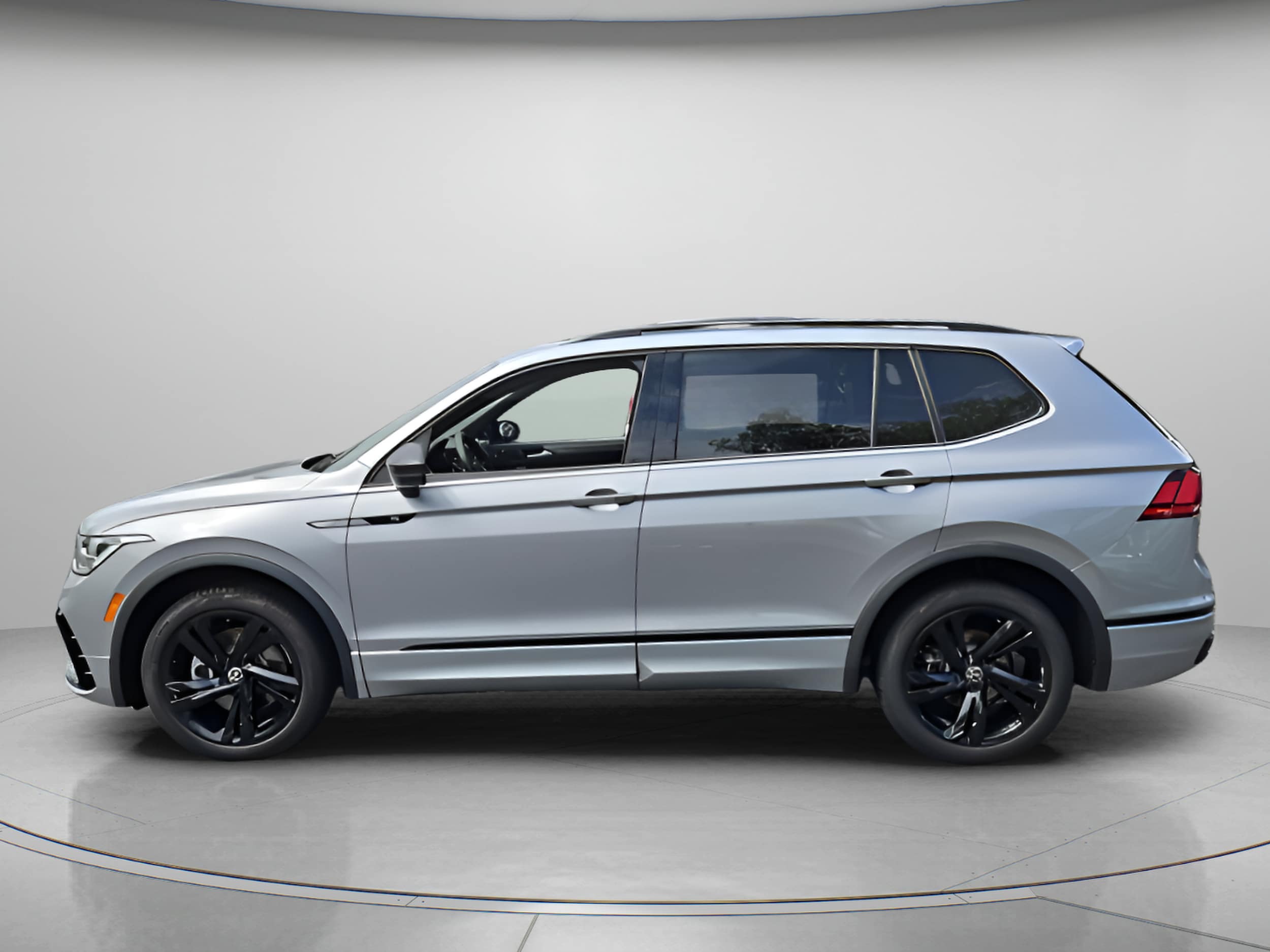 3VVCB7AX1RM170150