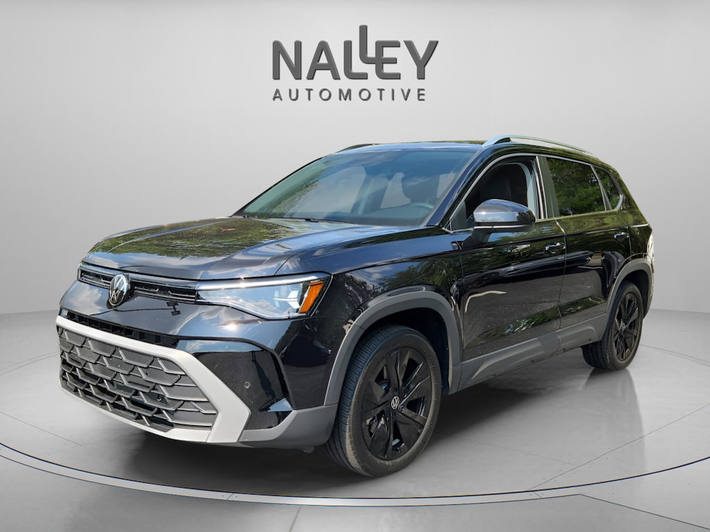 Used 2025 Volkswagen Taos SE SUV