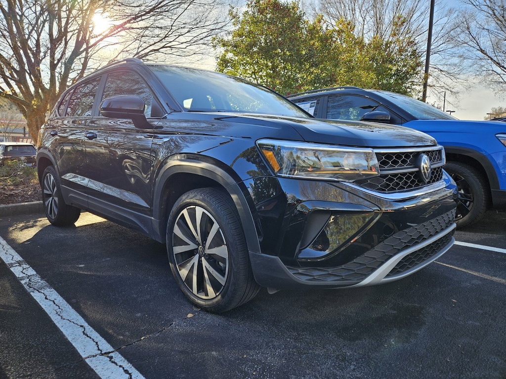 Used 2023 Volkswagen Taos SE SUV