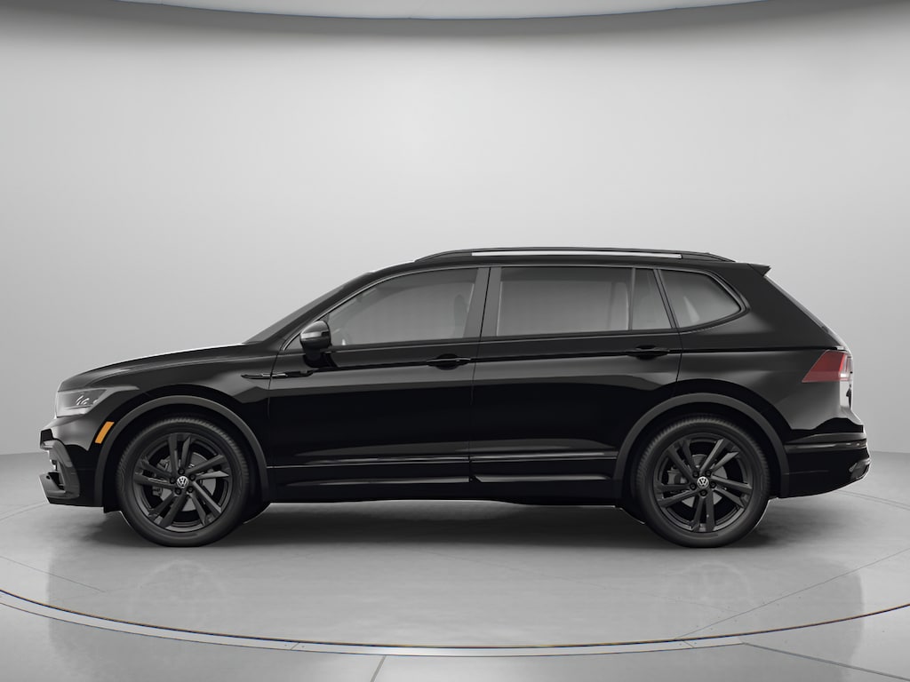 Used 2023 Volkswagen Tiguan SE SUV