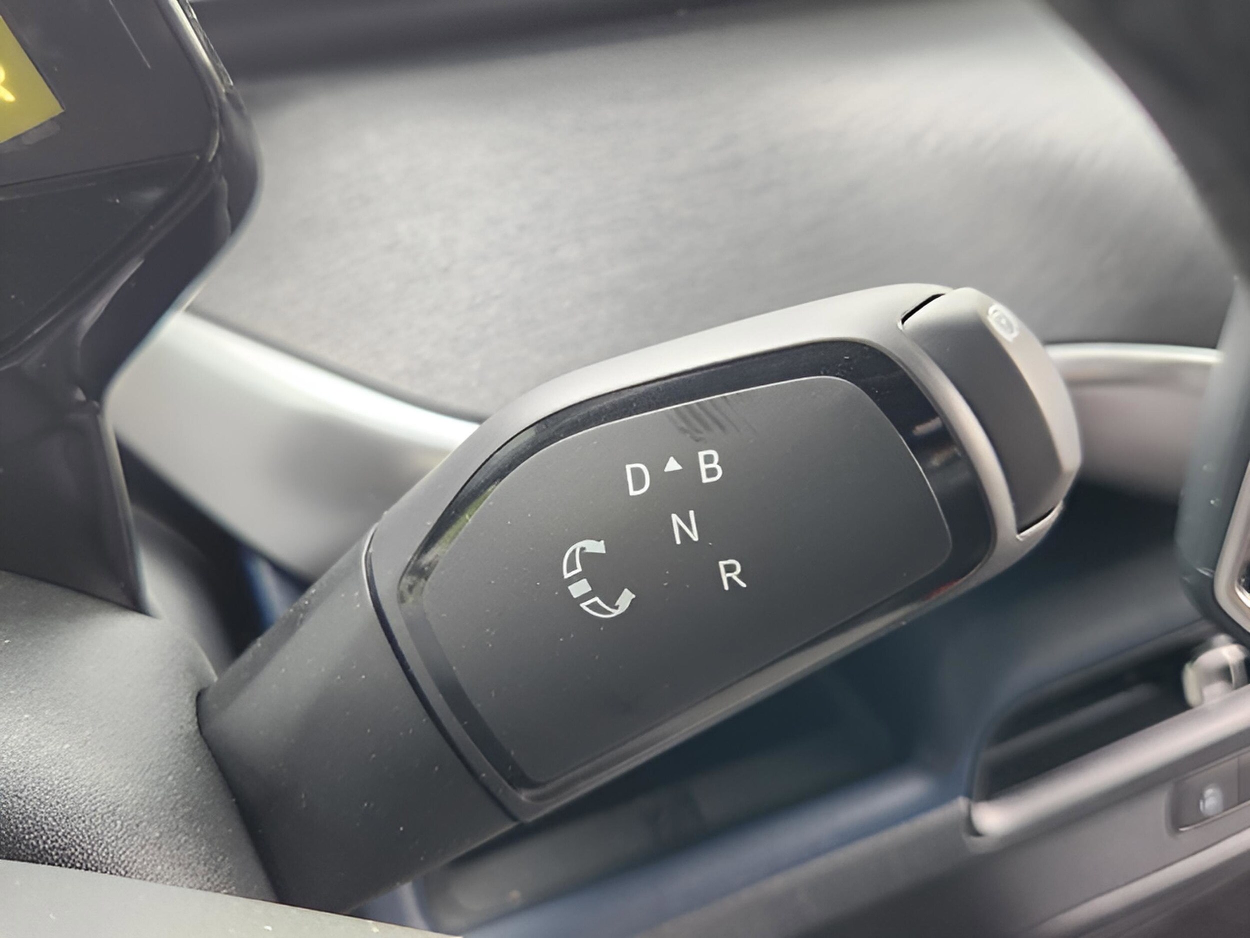 2025 Volkswagen ID. Buzz PRO S - Photo 19