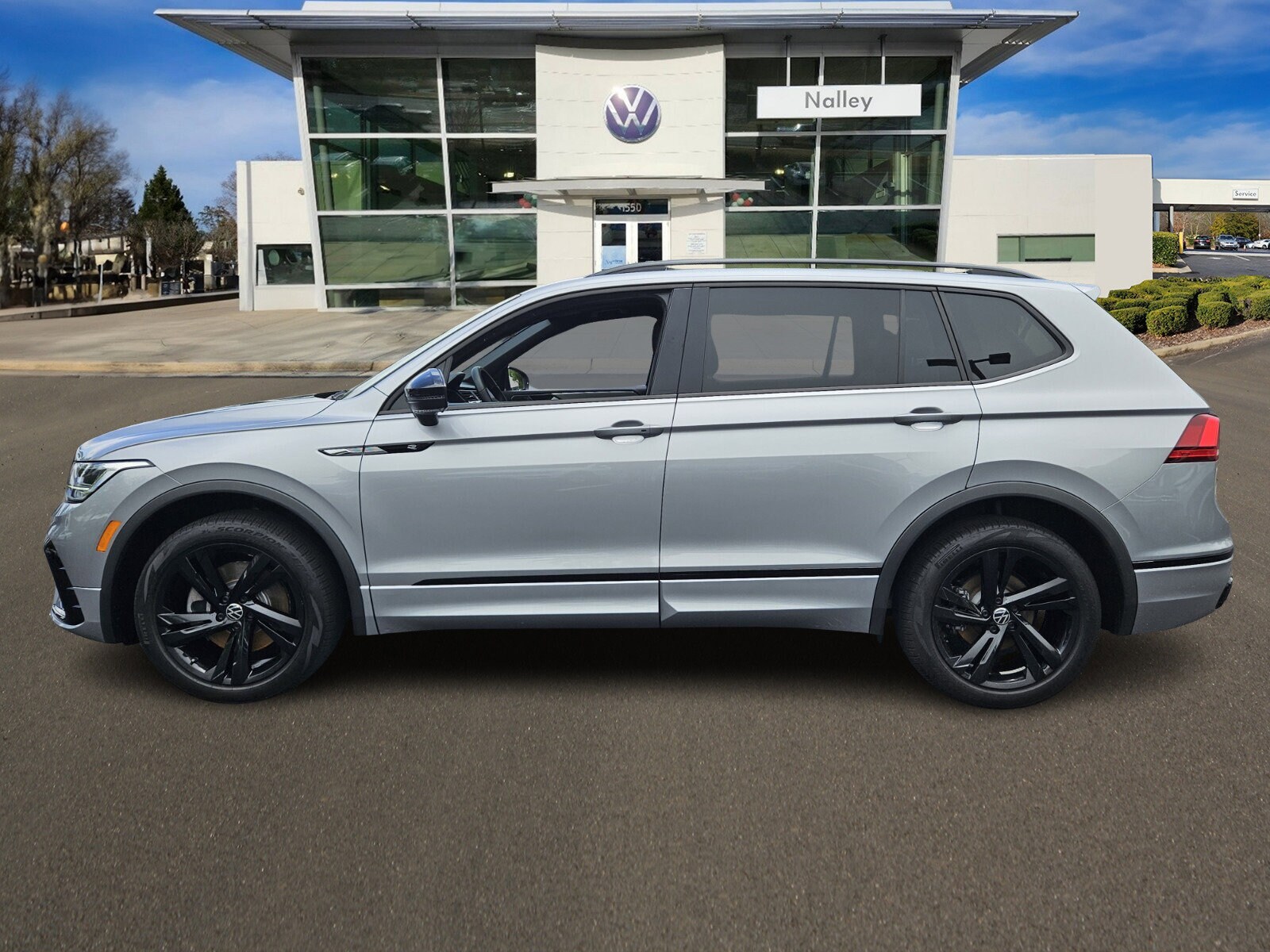 Certified 2023 Volkswagen Tiguan SE R-LINE BLACK with VIN 3VVCB7AX8PM119323 for sale in Alpharetta, GA