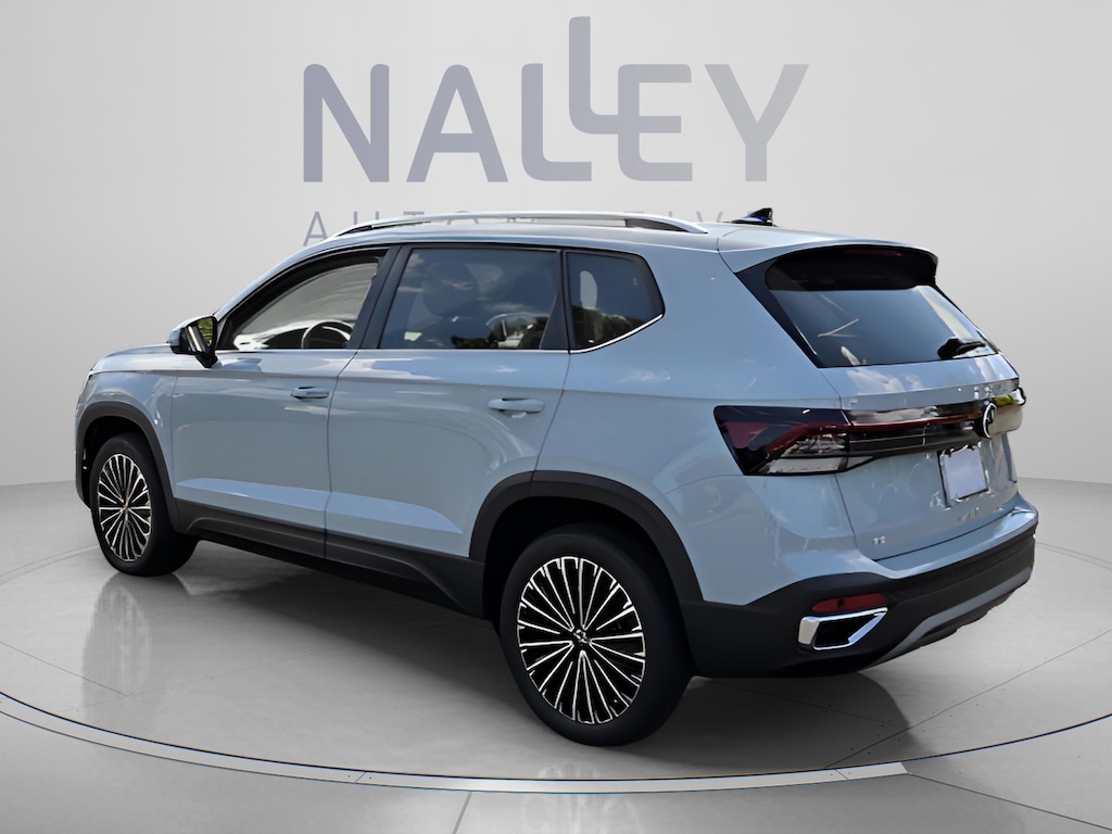 Used 2025 Volkswagen Taos SE SUV