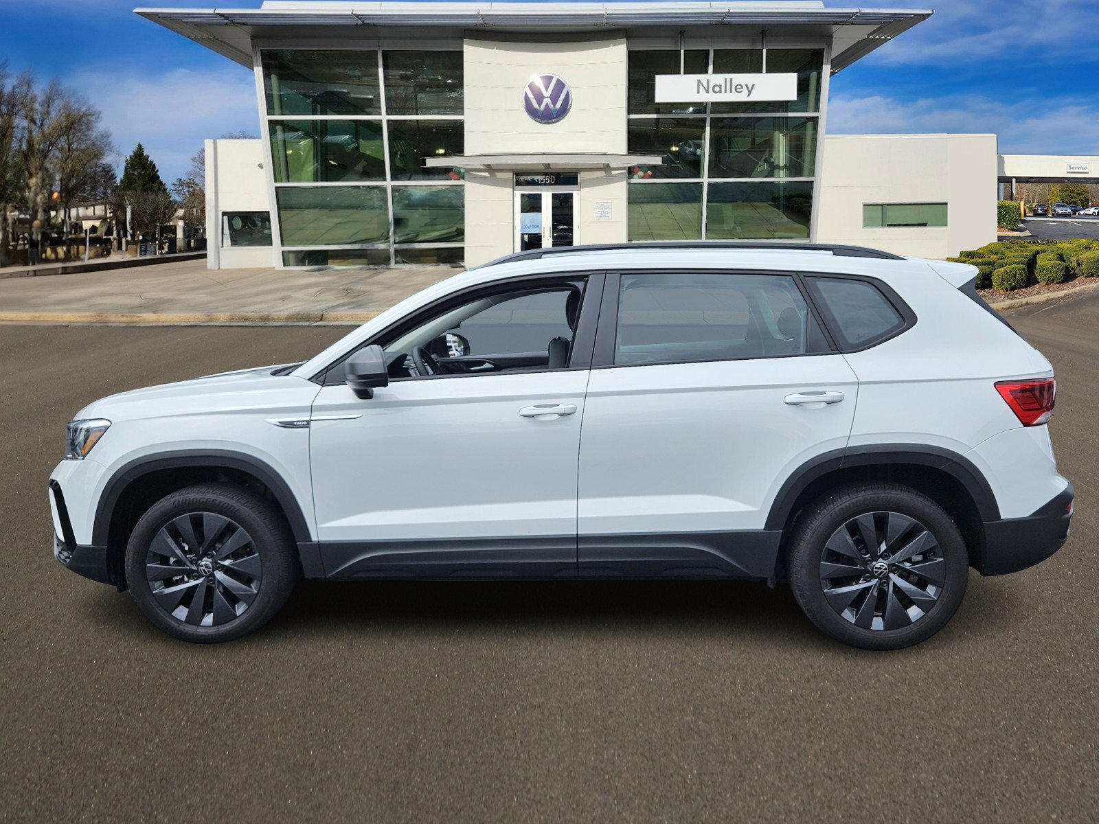 Used 2024 Volkswagen Taos S with VIN 3VV5X7B28RM072049 for sale in Alpharetta, GA