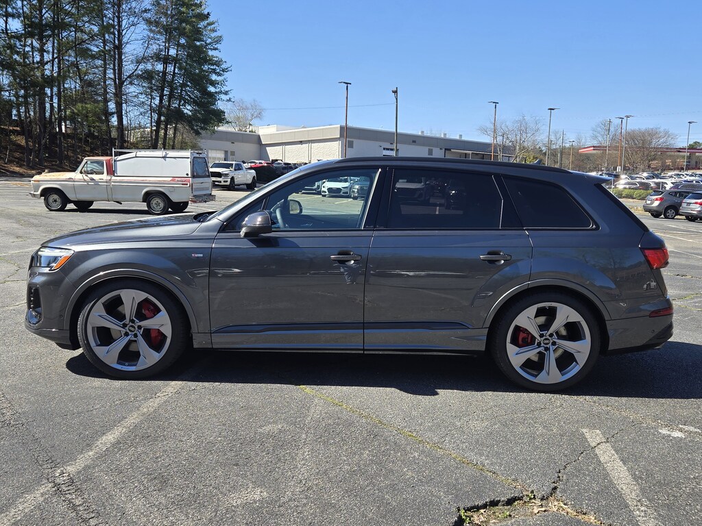 New 2026 Audi Q7 SUV