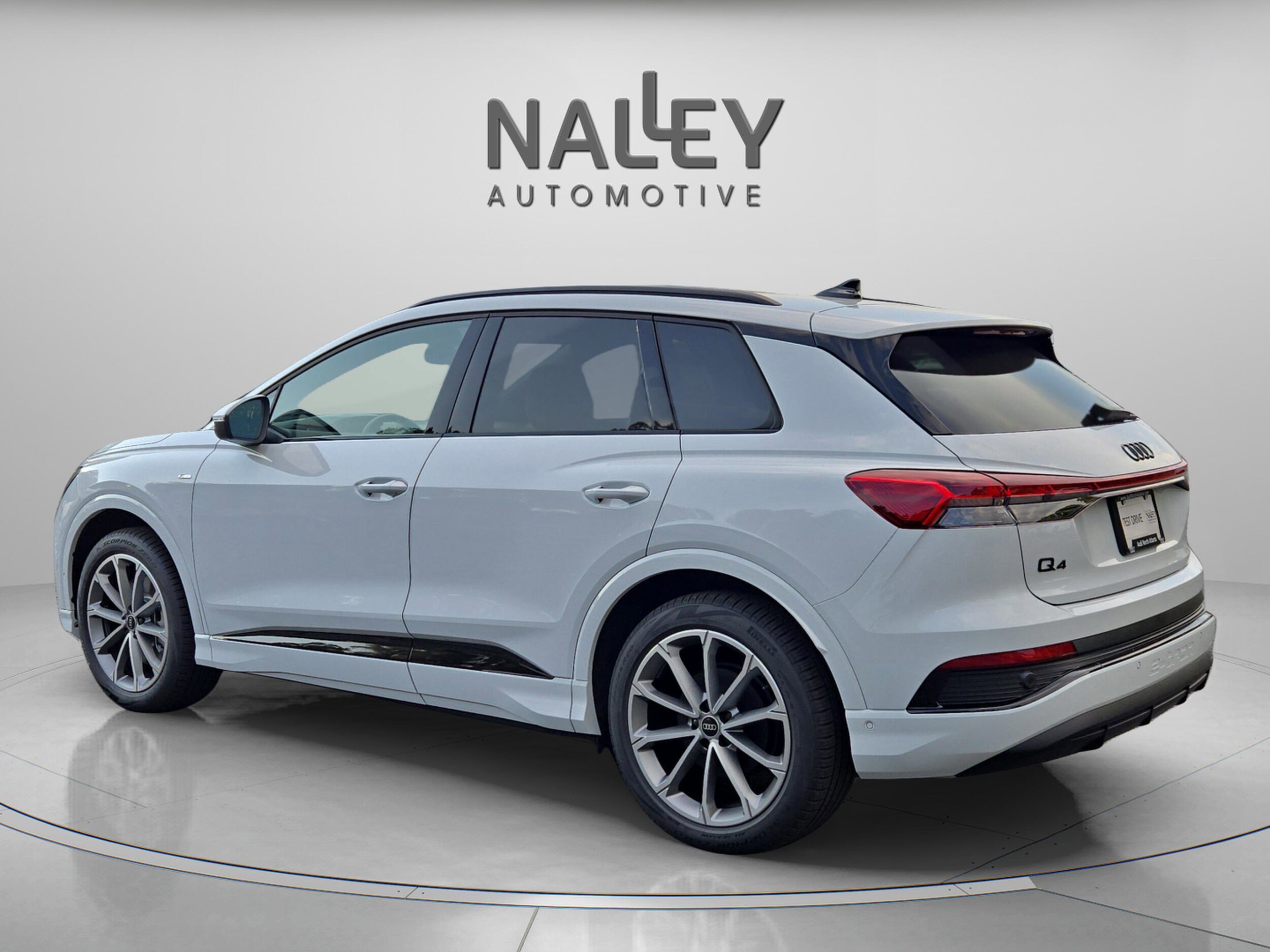 2026 Audi Q4 55 E-tron Premium Plus photo 3