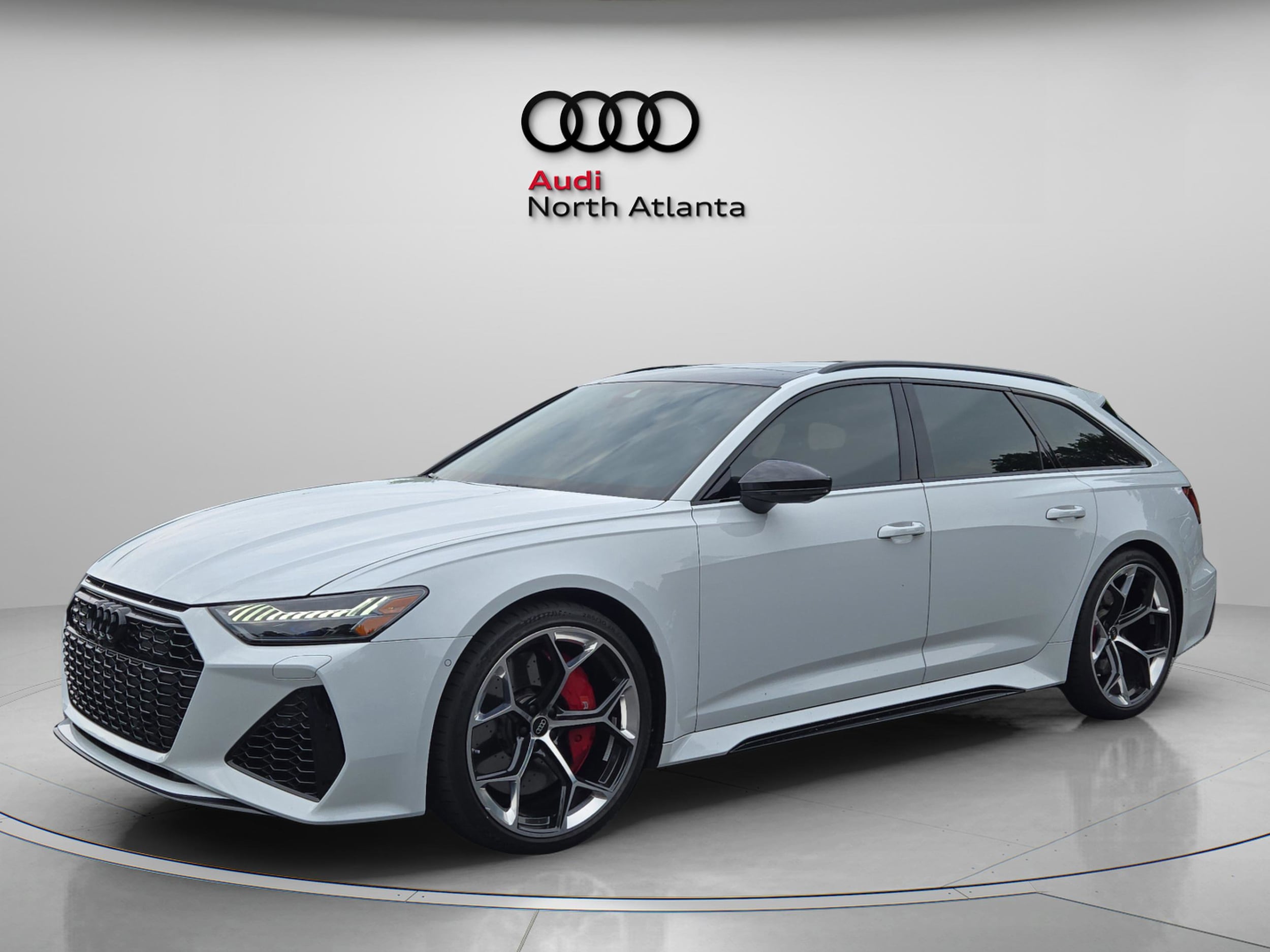 2025 Audi RS 6 Avant performance