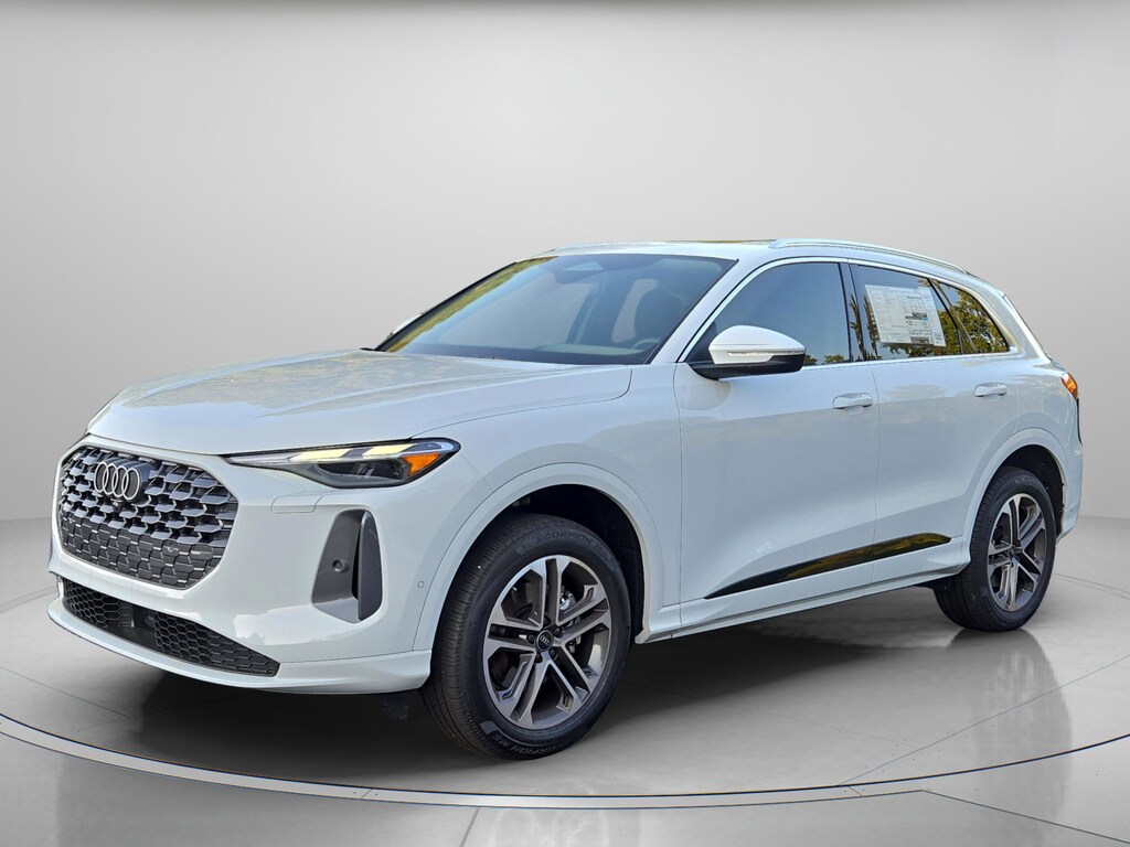 New 2025 Audi Q5 2.0T Premium SUV