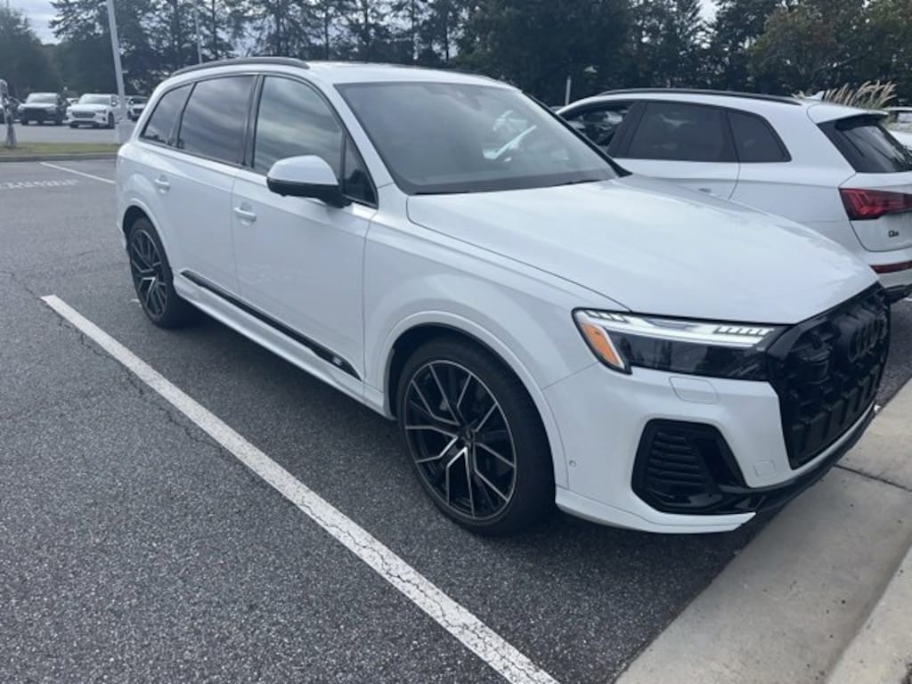 Used 2025 Audi Q7 Prestige SUV