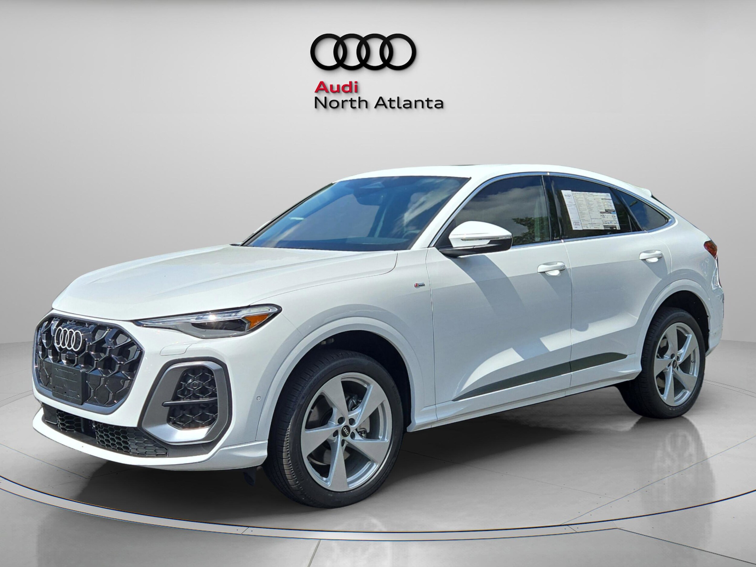 2025 Audi Q5 2.0T Premium Plus photo 3