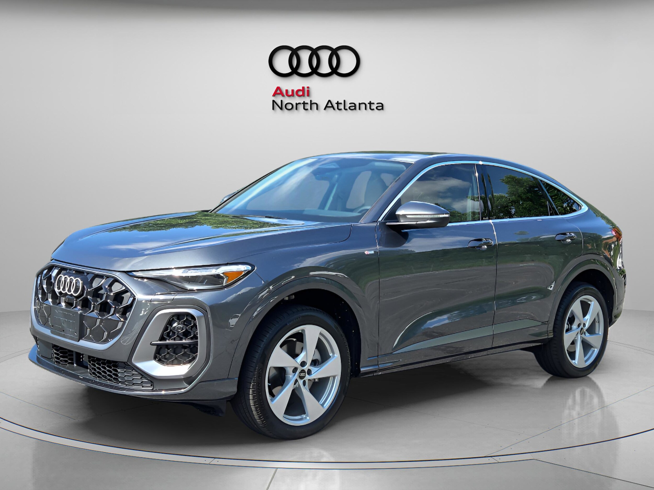 2025 Audi Q5 2.0T Premium Plus photo 3