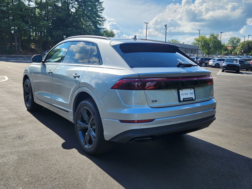New 2026 Audi Q8 SUV