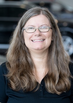 Staff member Amy Pluger from ID_99f0e65a4367