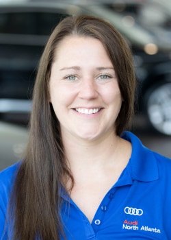 Staff member Tina Landeck from ID_eb9c7f782ac6