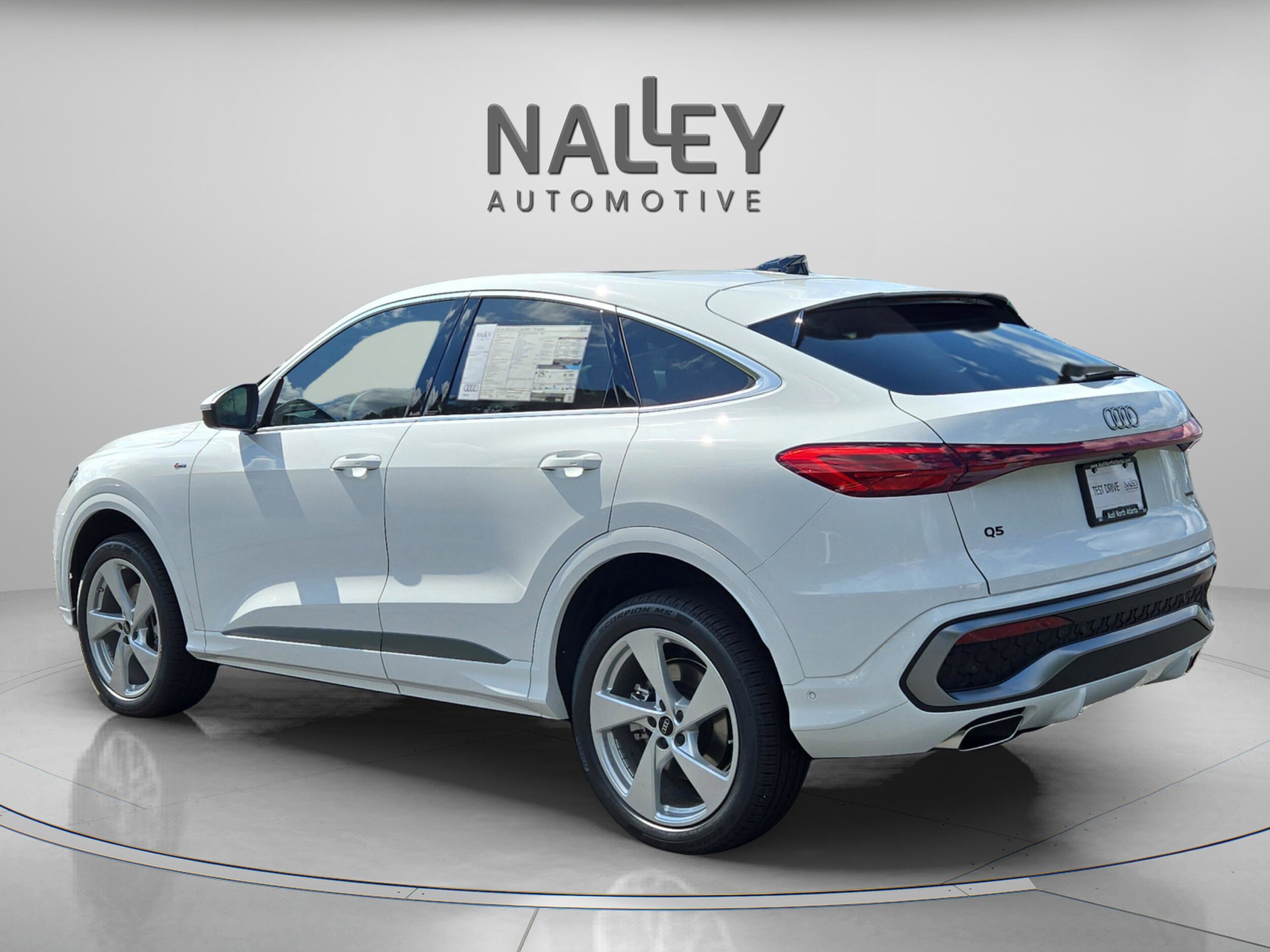 2025 Audi Q5 2.0T Premium Plus photo 3